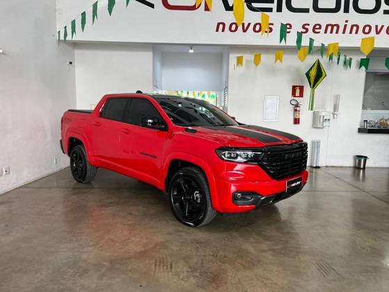 RAM RAMPAGE 2.0 HURRICANE 4 TURBO GASOLINA R/T 4X4 AUTOMÁTICO